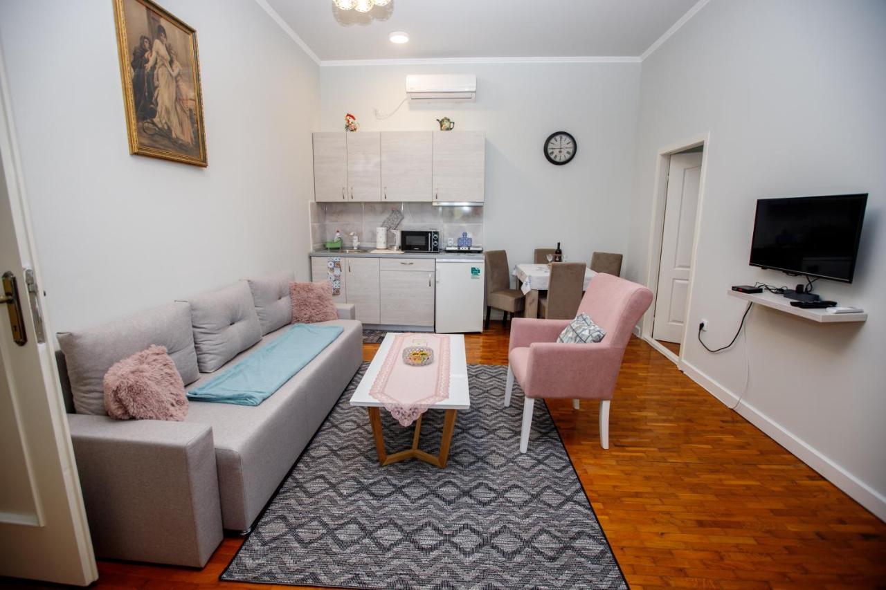 Angeli Vila Apartments Szabadka Kültér fotó