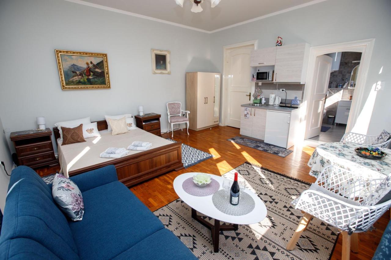 Angeli Vila Apartments Szabadka Kültér fotó