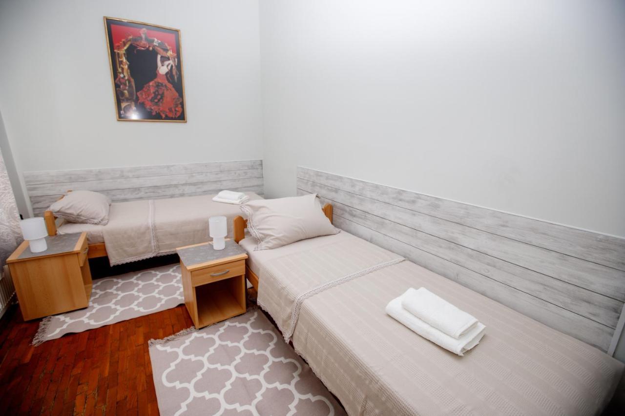 Angeli Vila Apartments Szabadka Kültér fotó