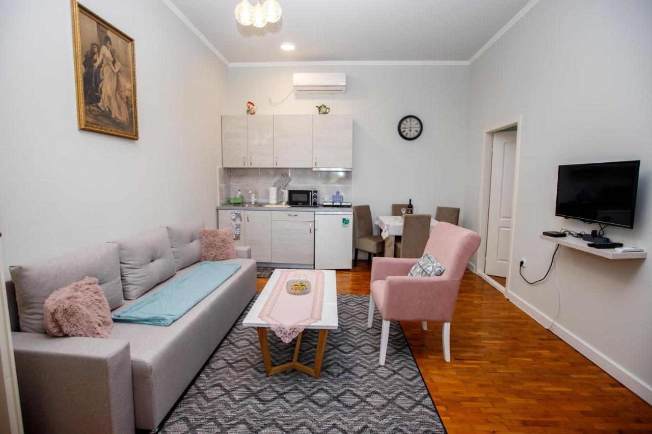 Angeli Vila Apartments Szabadka Kültér fotó