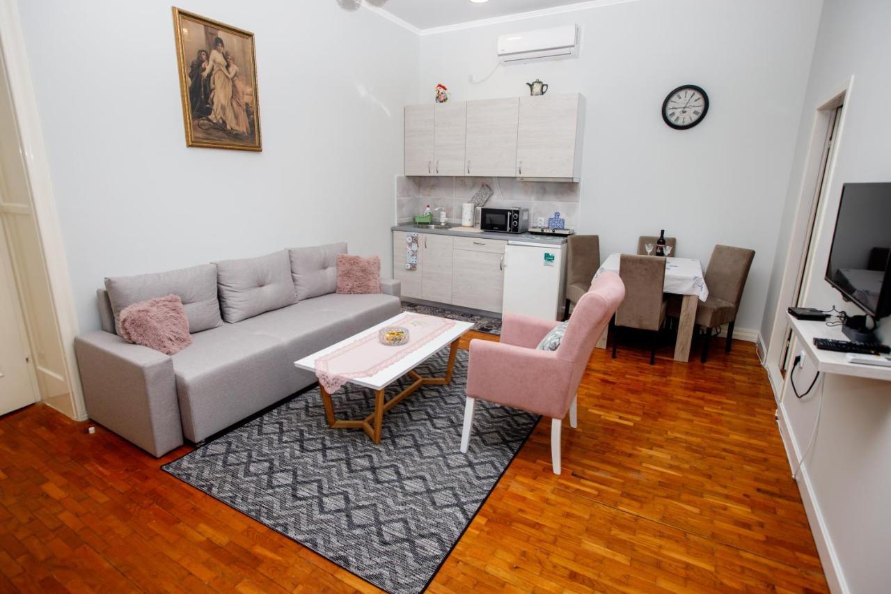 Angeli Vila Apartments Szabadka Kültér fotó